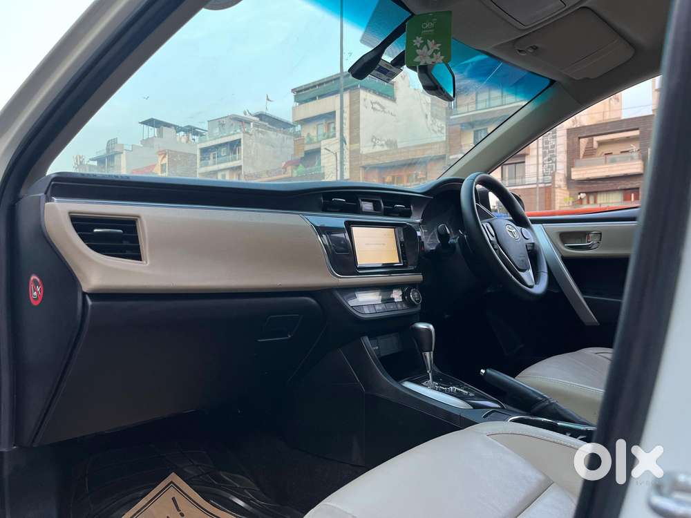Toyota Corolla Altis 2013-2017 Vl At, 2015, Petrol