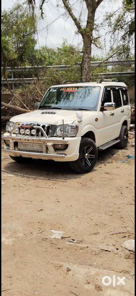 Mahindra Scorpio 2014 Diesel Well Maintained