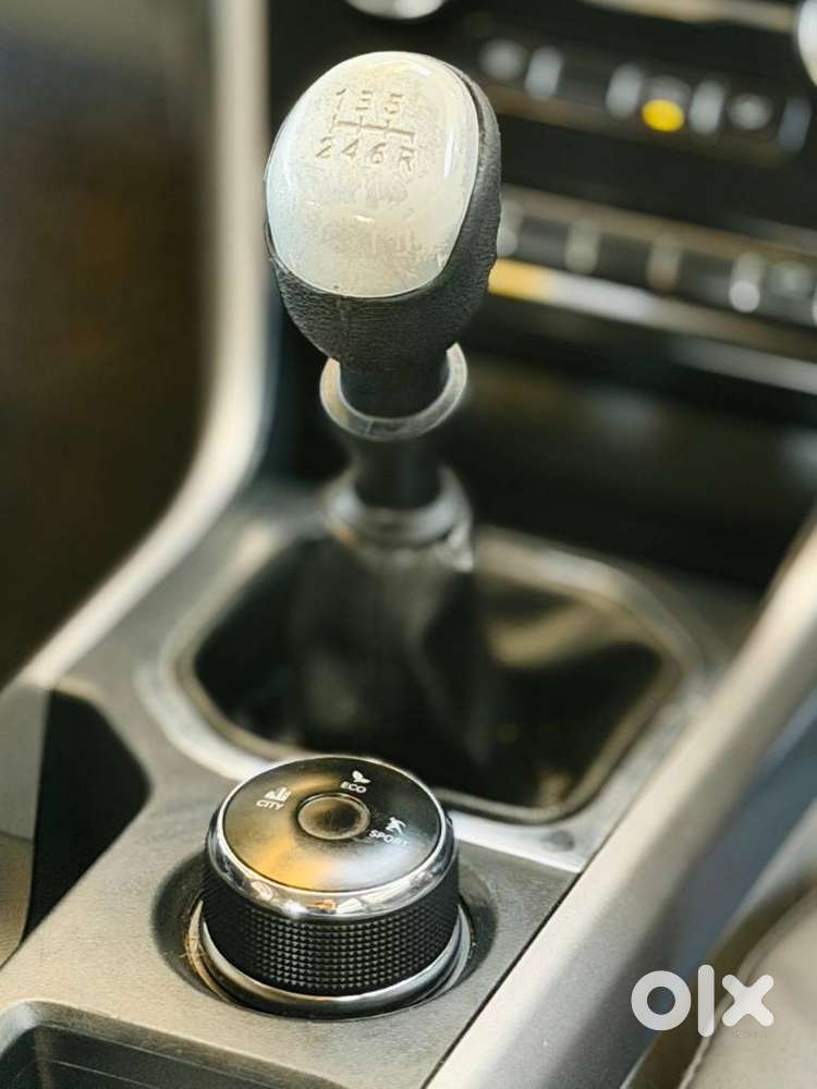 Tata Nexon 1.5 Revotorq Xt, 2018, Petrol