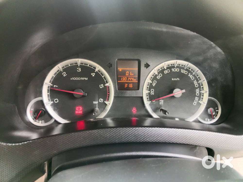 Maruti Suzuki Swift Dzire Vdi, 2015, Diesel