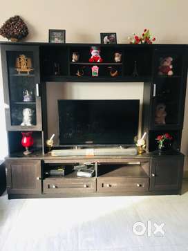 Olx tv deals stand