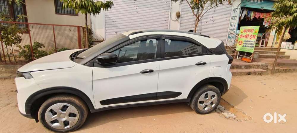 Tata Nexon Petrol 2024
