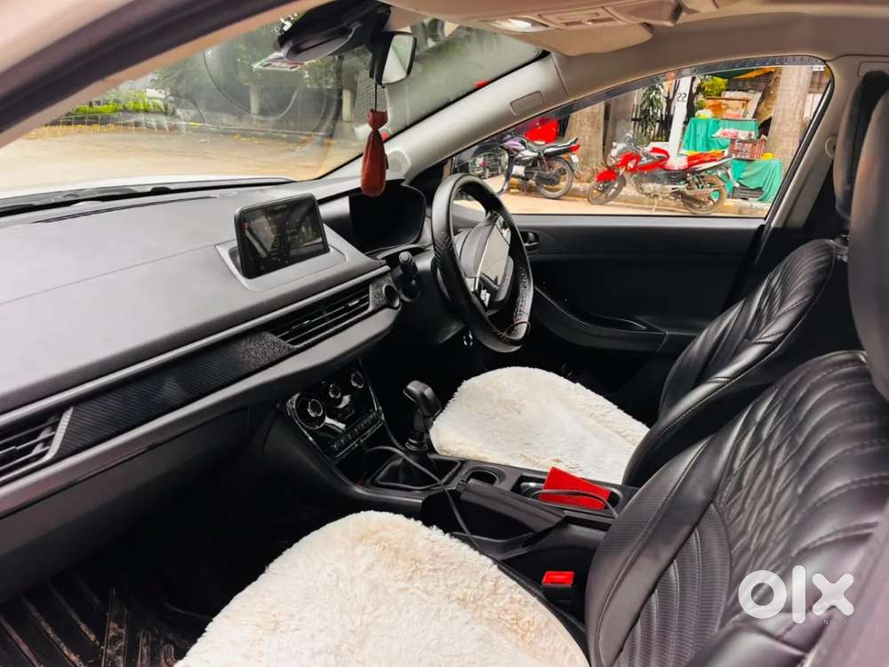 Tata Nexon Smart Plus1.2 Revotron Petrol 5 Mt, 2024, Petrol