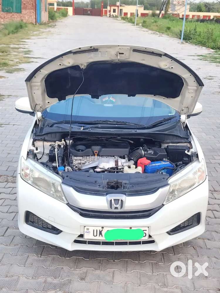 Honda City Diesel 
1st Owner 
Dono Key 
Power Steering 
Power Windows