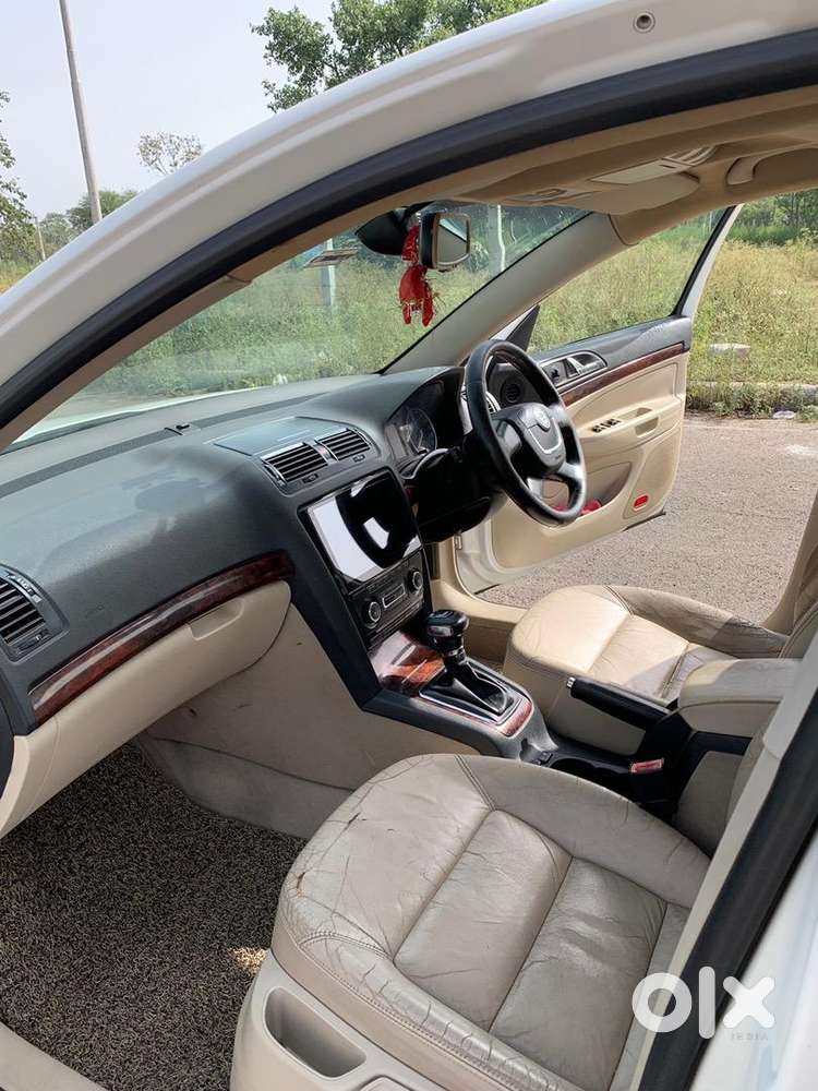 Skoda Laura 2011