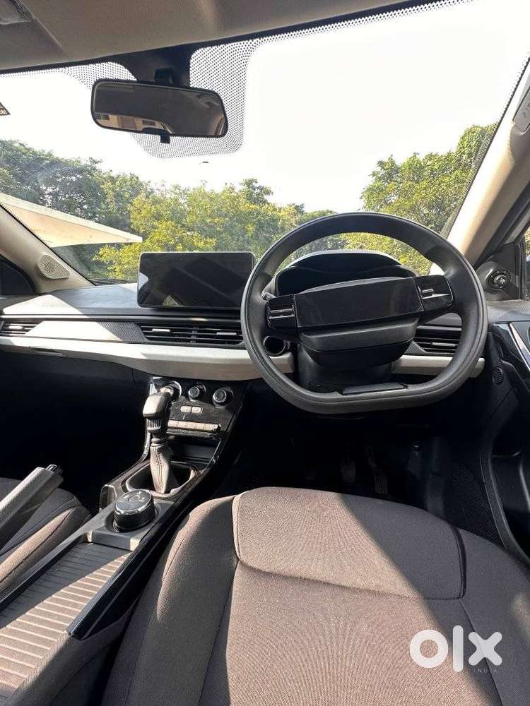 Tata Nexon Pure 1.2 S Revotron Petrol 6 Mt, 2025, Petrol