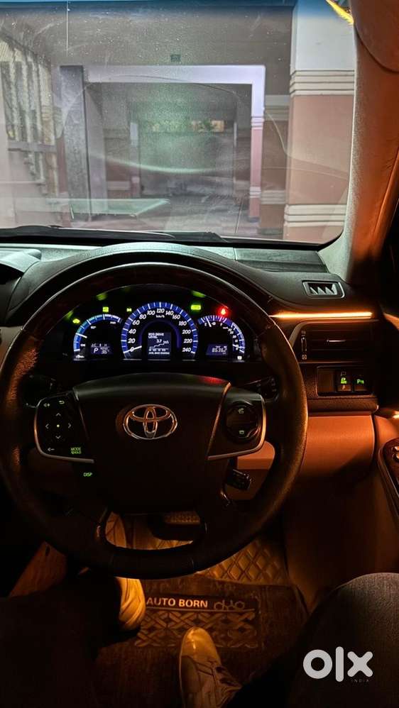 Toyota Camry 2015 Year Hybrid