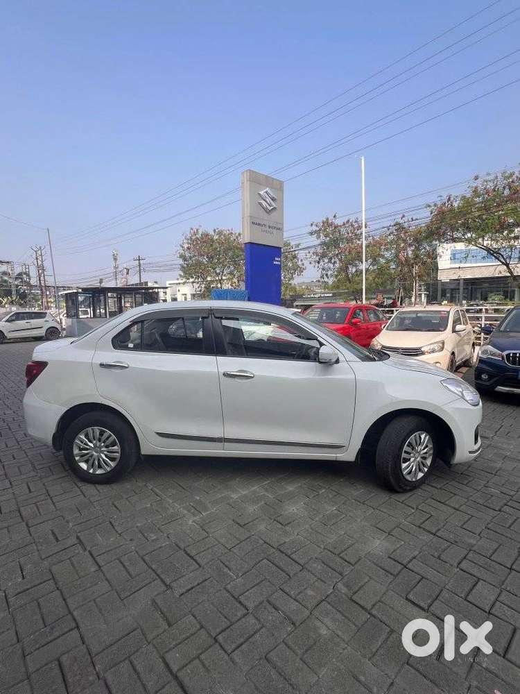 Maruti Suzuki Dzire 1.2 Vxi, 2018, Petrol
