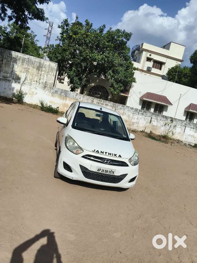 Hyundai I10 2013 Petrol 80000 Km Driven