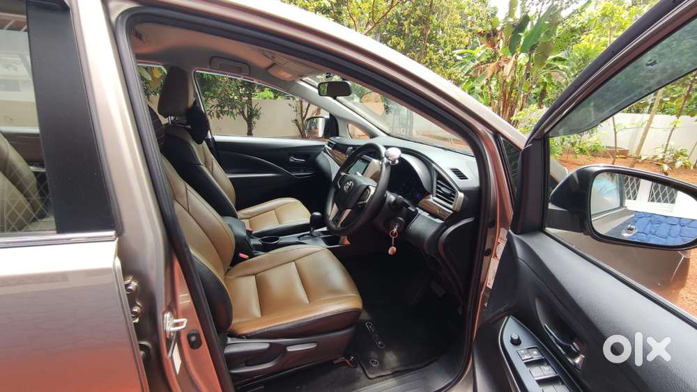 Toyota Innova Crysta 2.8 Gx At, 2017, Diesel