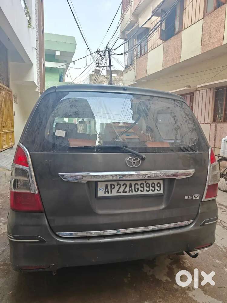 Toyota Innova Diesel 2012