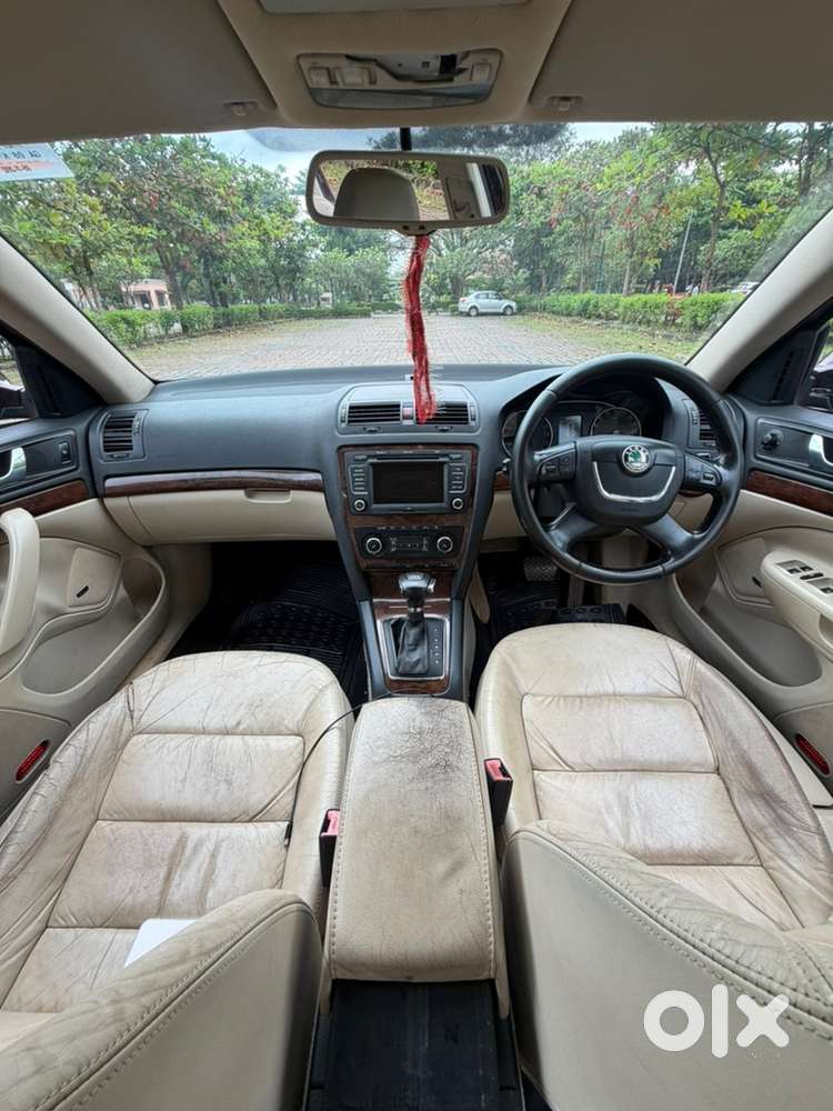 Skoda Laura L&k 2012 Nov Diesel 117000 Km Driven