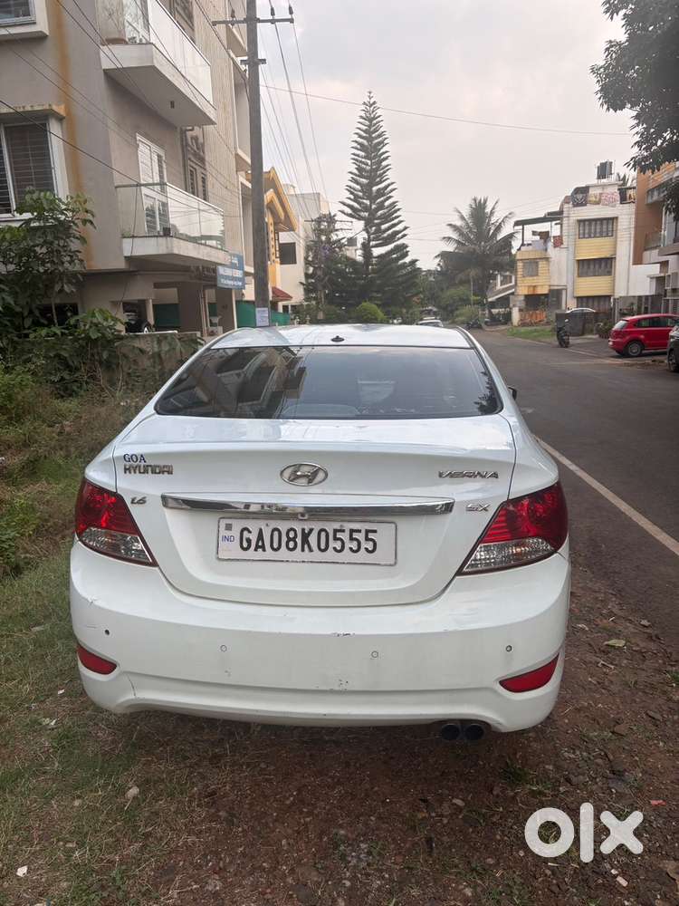 Hyundai Verna Crdi 2012
