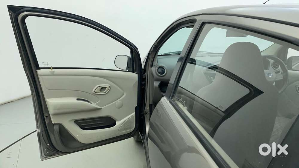 Datsun Redigo T Option, 2016, Petrol