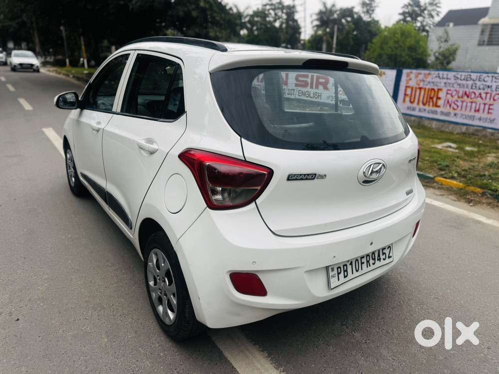 Hyundai Grand I10 1.2 Crdi Sportz Option, 2016, Diesel