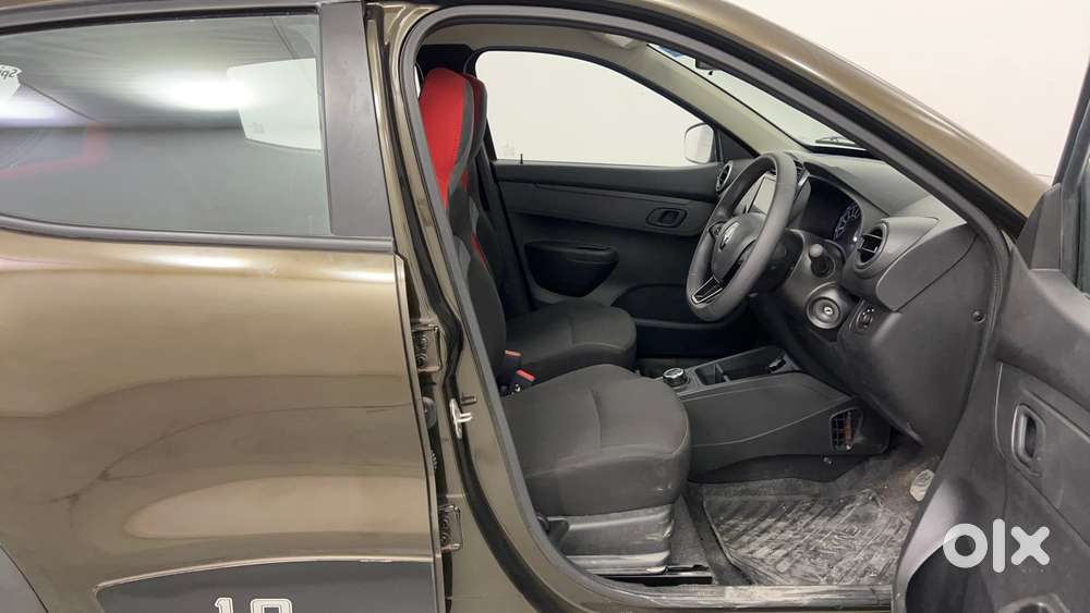 Renault Kwid 1.0 Rxt Amt, 2023, Petrol