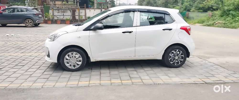 Hyundai Aura 2017 Petrol Well Maintained