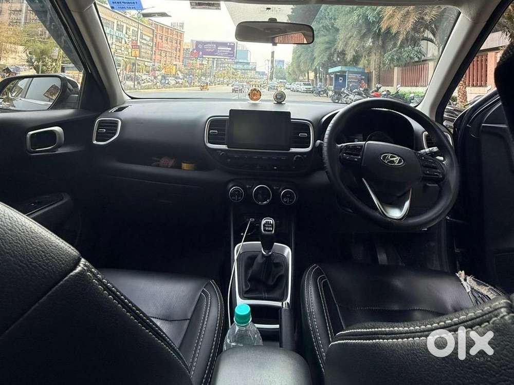 Hyundai Venue Sx 1.0 Turbo Imt Petrol 2021  50,000 Kms
