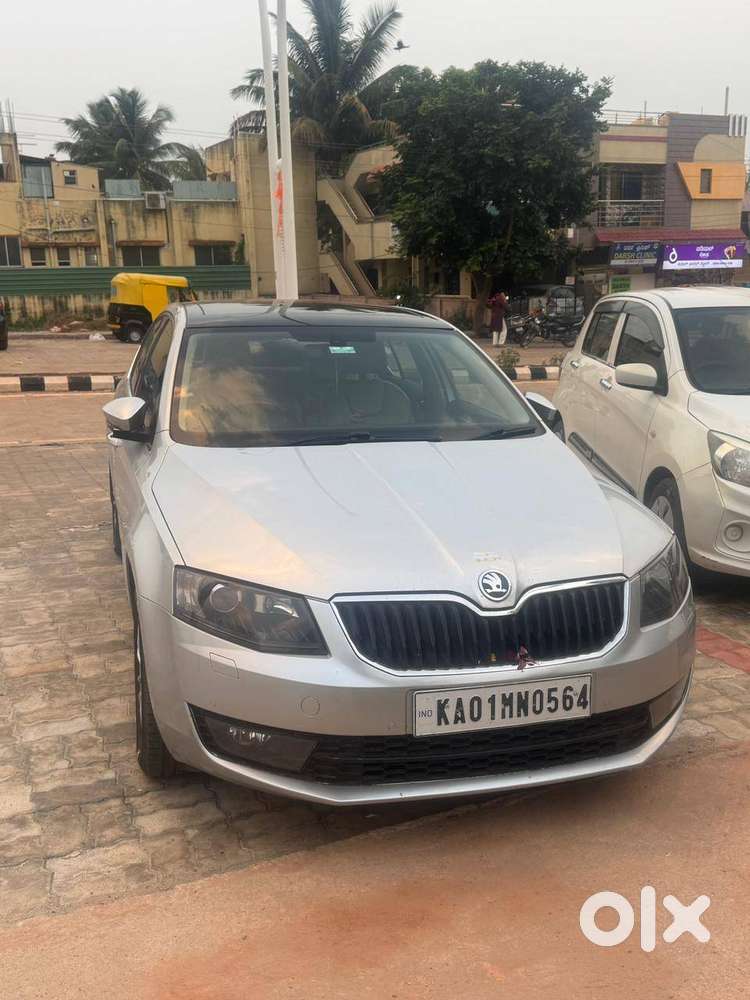 Skoda Octavia 2016 Diesel 143000 Km Driven