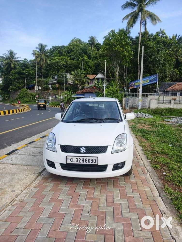 Maruti Suzuki Swift Dzire, 2015, Petrol