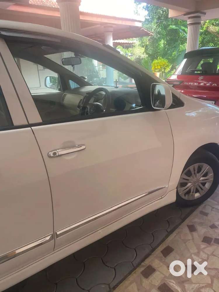 Toyota Innova Petrol 2005