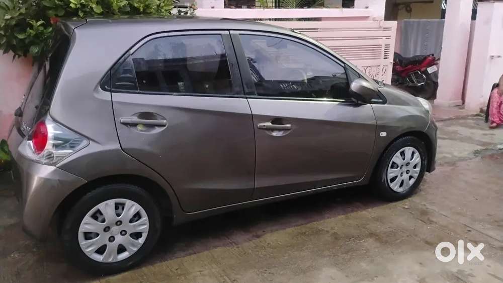 Honda Brio Petrol Mt 2013