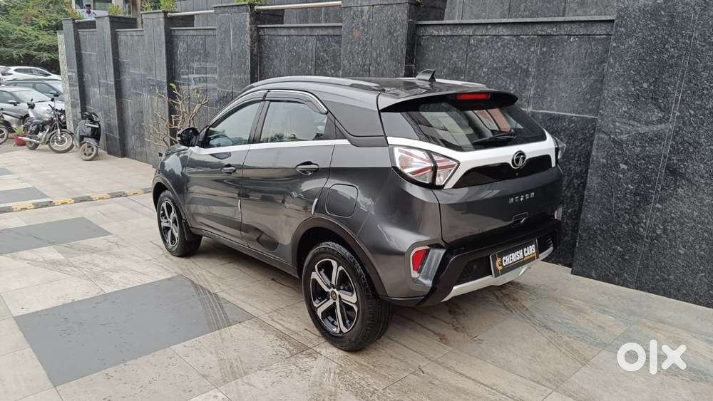 Tata Nexon 1.2 Revotron Xza Plus, 2023, Petrol