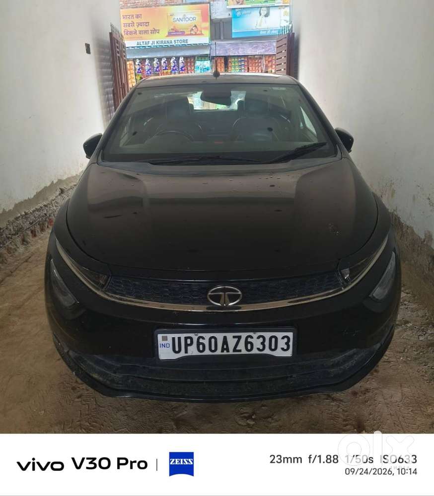Tata Altroz Dark Edition 2023