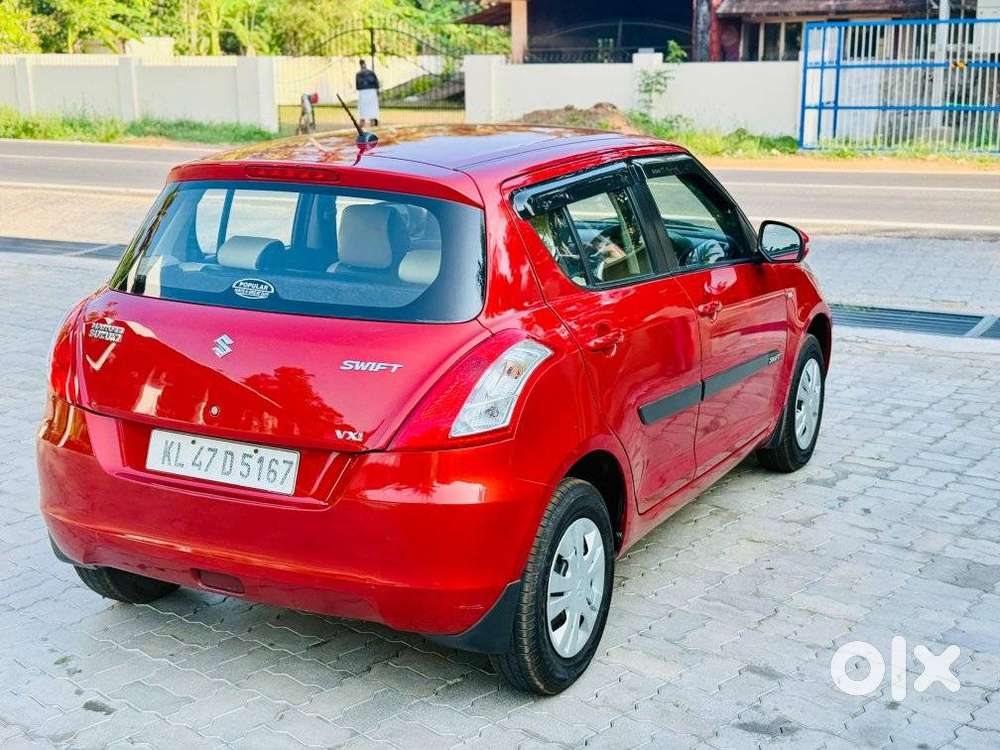 Maruti Suzuki Swift Vxi + Manual, 2014, Petrol