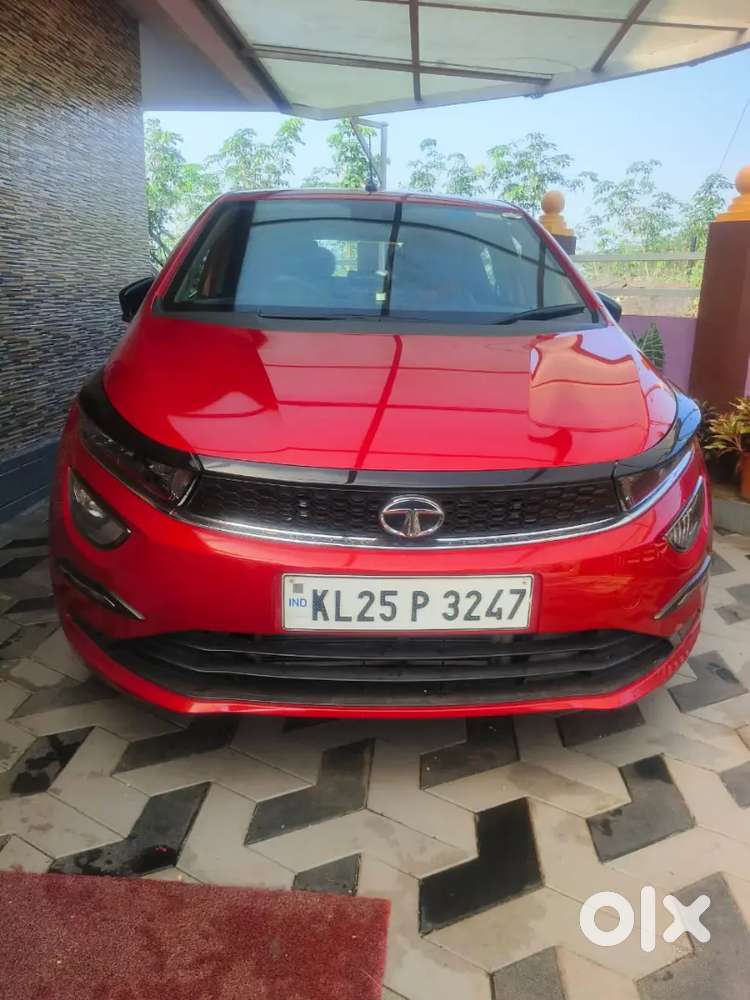 Tata Altroz 2020 Xt Luxe Petrol Full Option – 15,000 Km – Red