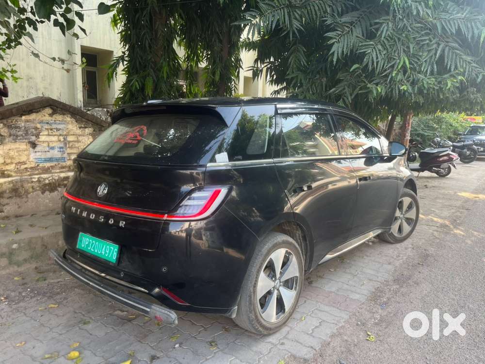 Mg Windsor Ev Essence Automatic 2025