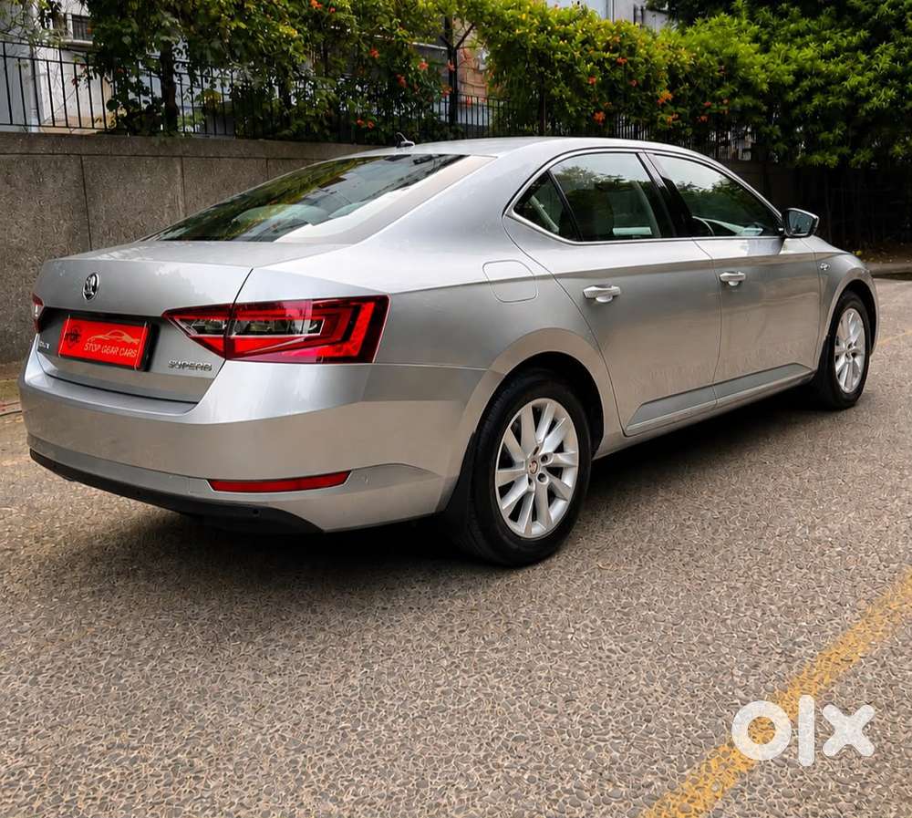 Skoda Superb 2.0 L&k Tsi At, 2020, Petrol
