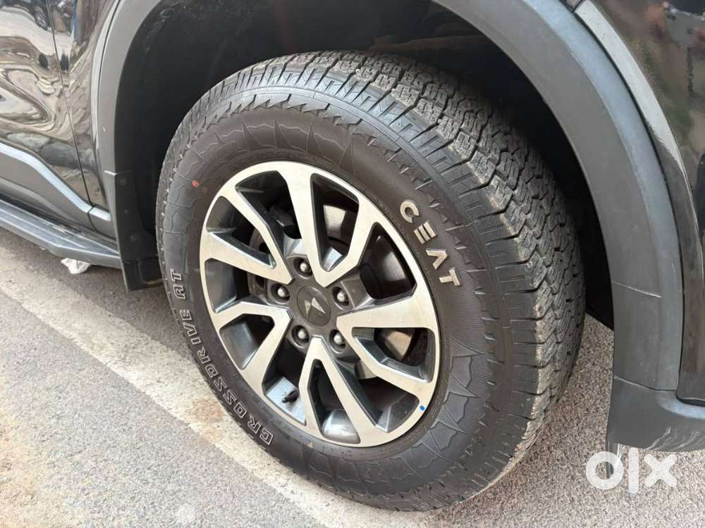 Mahindra Scorpio-n 2.0 Z2 Petrol Mt 7 Str, 2023, Petrol