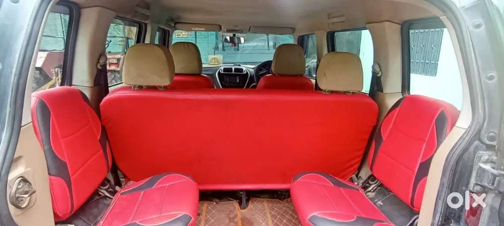 Mahindra Tuv 300 T8