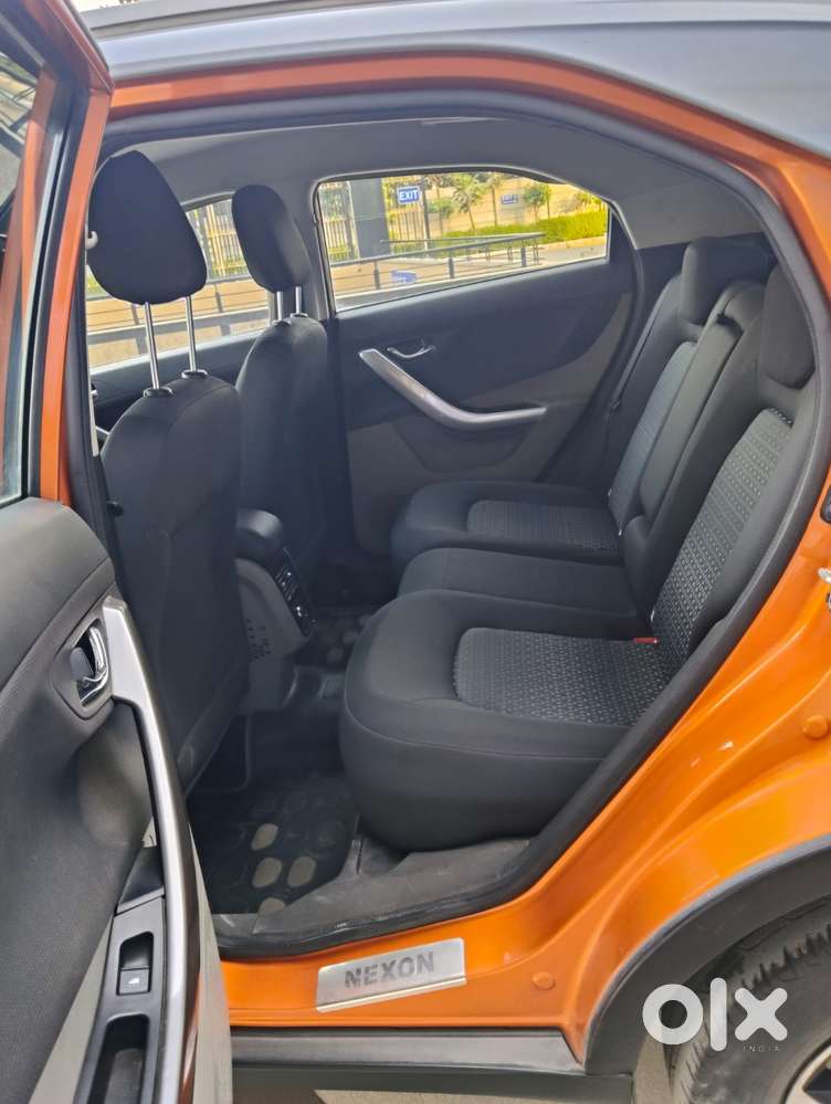 Tata Nexon 1.2 Revotron Xza Plus, 2018, Petrol