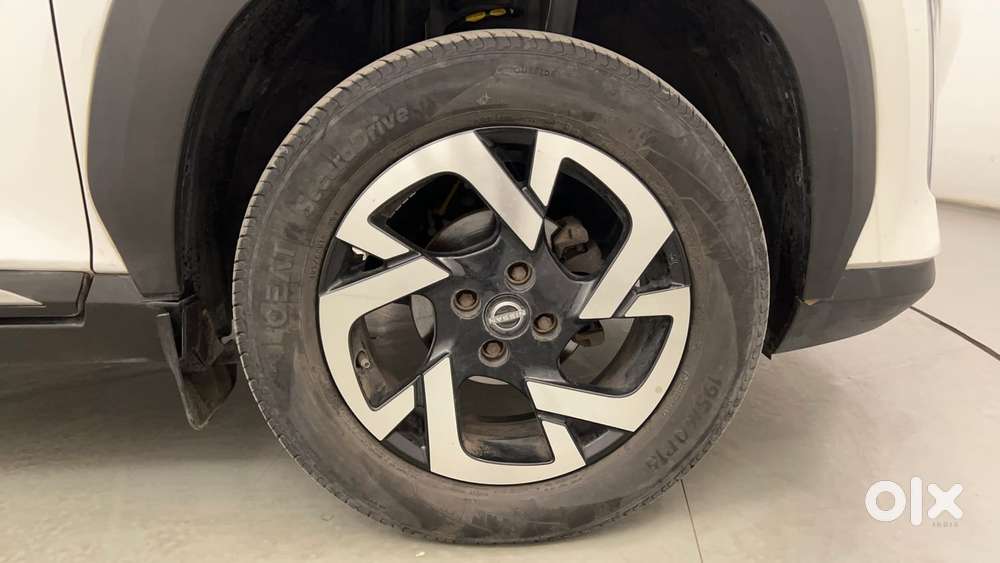 Nissan Magnite 1.0 Xv, 2023, Petrol