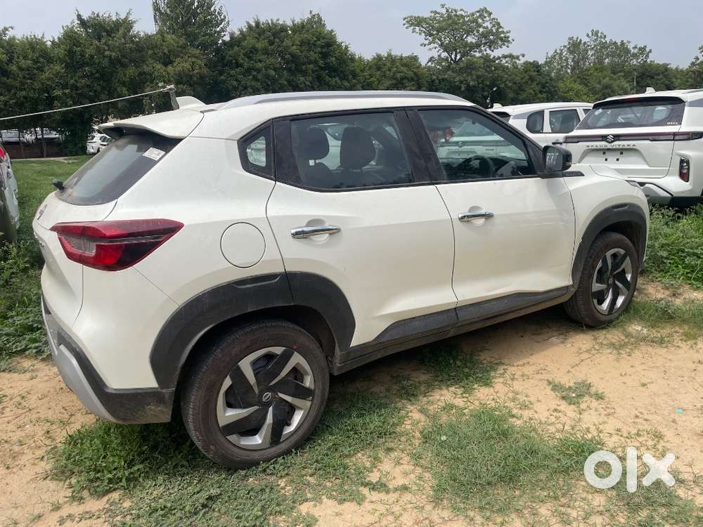 Nissan Magnite Acenta 2025 Petrol 3000 Km Driven