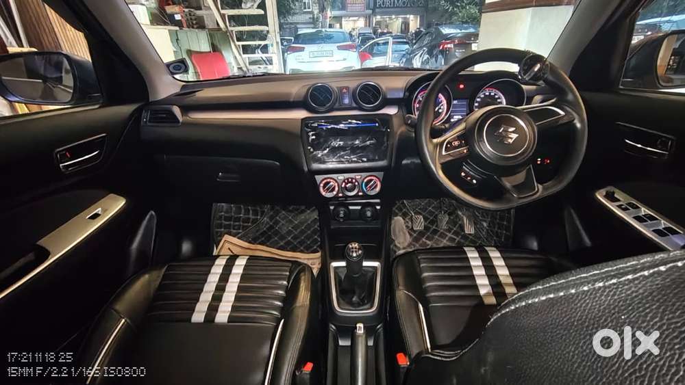 Maruti Suzuki Swift Vxi + Manual, 2022, Petrol
