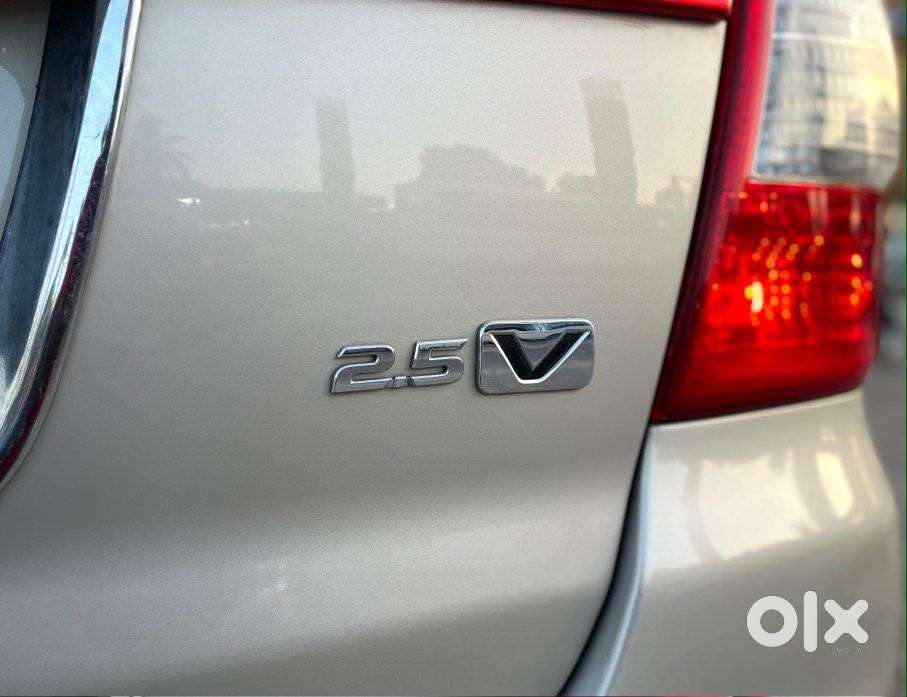 Toyota Innova 2.5 V 8 Str, 2014, Diesel