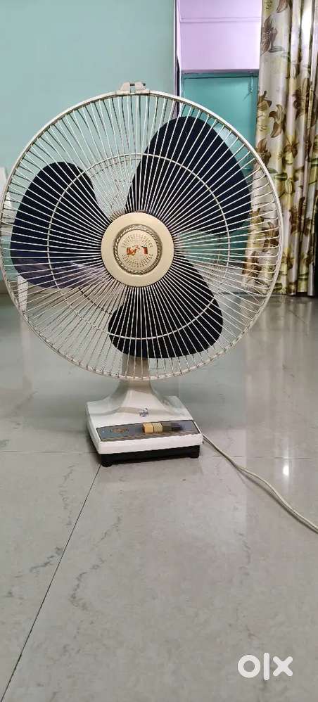 Table Fan white colour