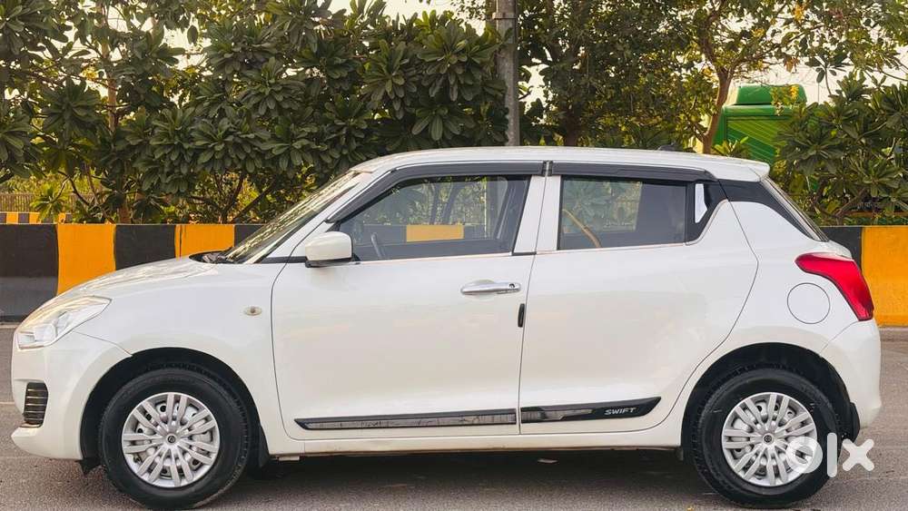 Maruti Suzuki Swift 1.2 Lxi (o), 2021, Petrol