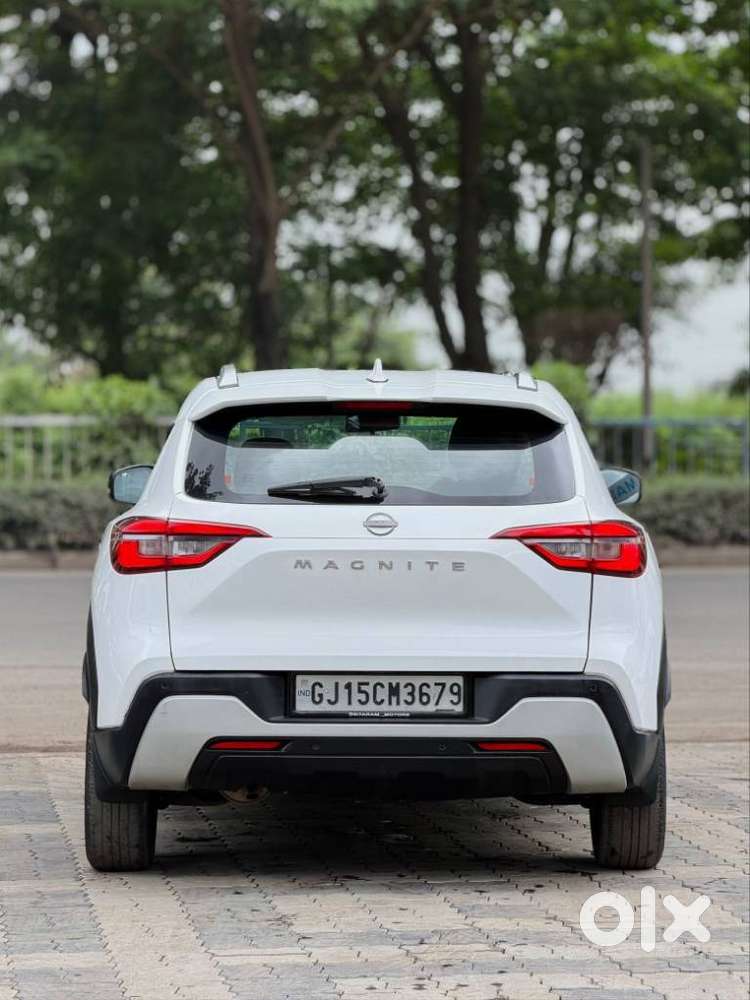 Nissan Magnite 1.0 Xv Premium, 2022, Cng & Hybrids