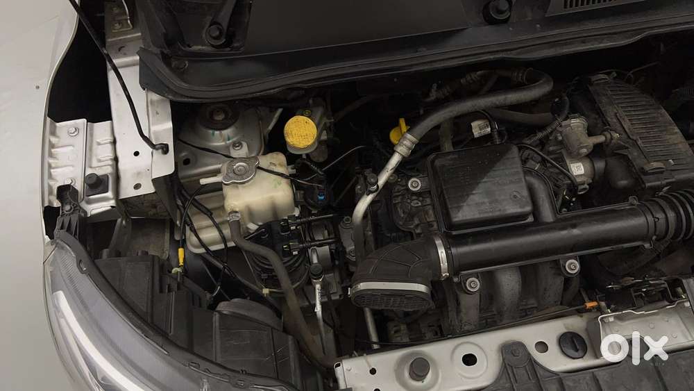 Renault Triber Rxz, 2022, Petrol