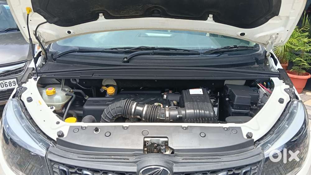 Mahindra Marazzo M4, 2020, Diesel