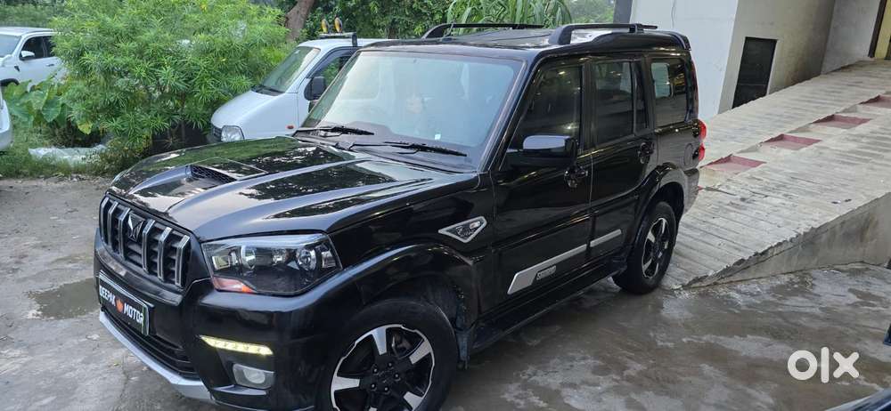 Mahindra Scorpio Classic 2.2 S 11 Mt 7 Cc, 2023, Diesel