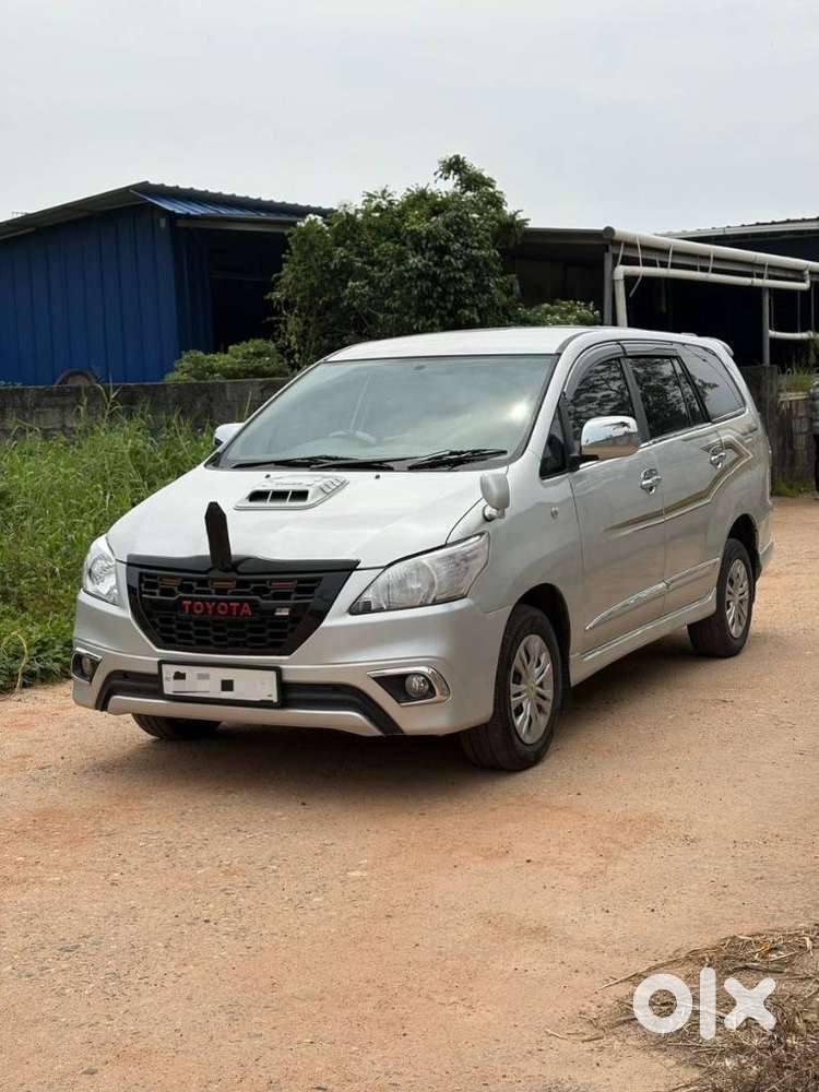 Toyota Innova 2.5 G (diesel) 8 Seater, 2014, Diesel