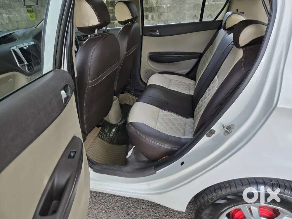 Hyundai i20 Sportz Diesel 2011