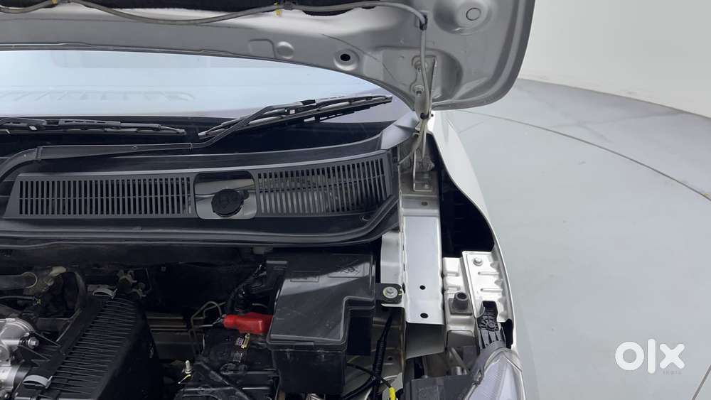 Renault Triber Rxz, 2023, Petrol