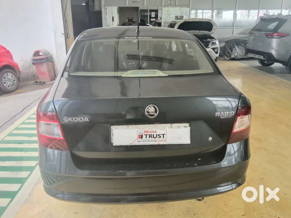 Skoda Rapid 1.0 Ambition Tsi At, 2021, Petrol