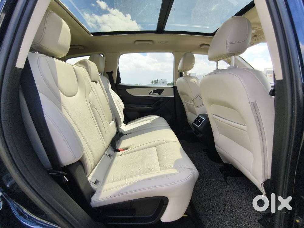 Mahindra Xuv700 Ax7 Awd, 2022, Diesel